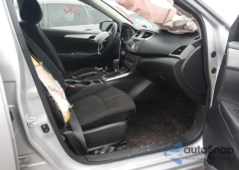 2018 Nissan Sentra S z USA, uszkodzony, nr VIN 3N1AB7AP1JY279889